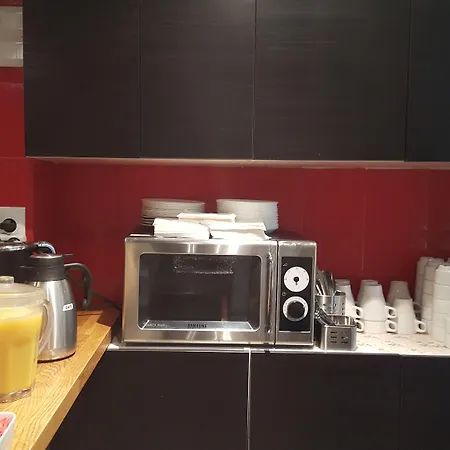 ホテル Du Jura 2*