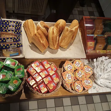 Du Jura ホテル 2*